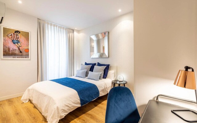 mi casa en Madrid- spacious apartments Callao Gran Via