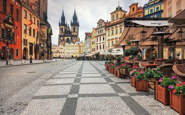 Zizkov APT Prague by Michal&Friends