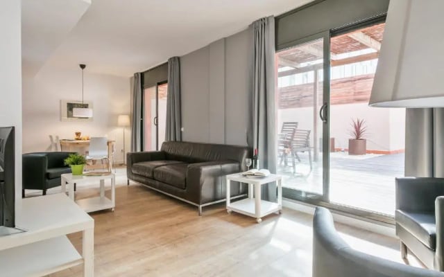 Inside Barcelona Apartments Princep