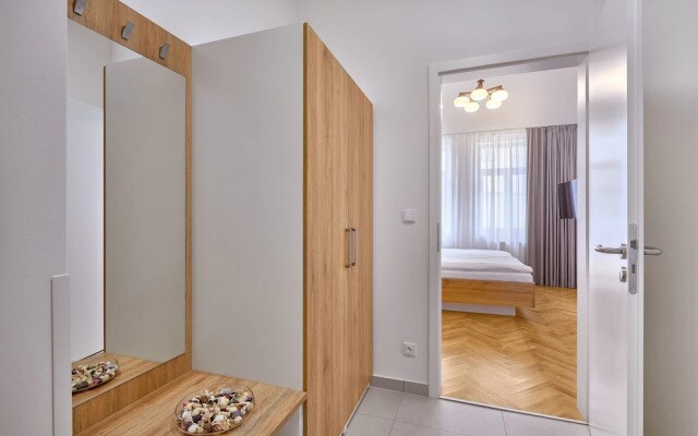 DownTown Suites Rubesova