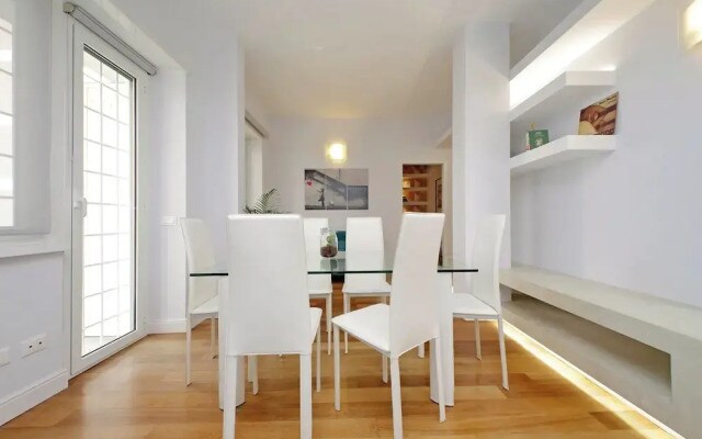 Stylish 3 bedrooms flat near Vatican