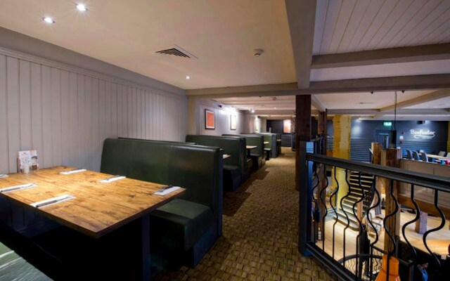 Premier Inn Nottingham West