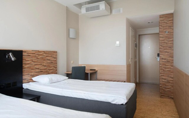 City Hotel Portus