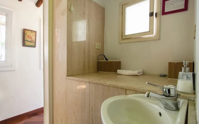 Amazing Apartment With Terrace in Piazza del Fico, Close Piazza Navona