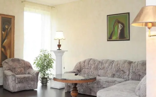 Namas Vėžių g.