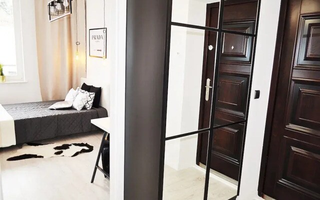 M11 Outstanding Apartment with Balcony