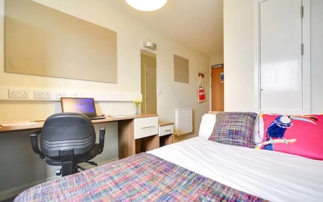 Axo Islington London