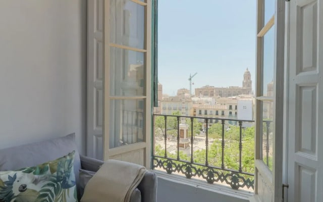 Cosy 7 Bedrooms in Plaza Merced