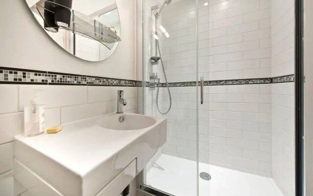 Fantastic 3 Bed Apartment In Earls Court