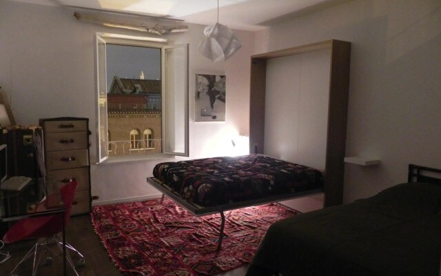 LINE-UP Apartment