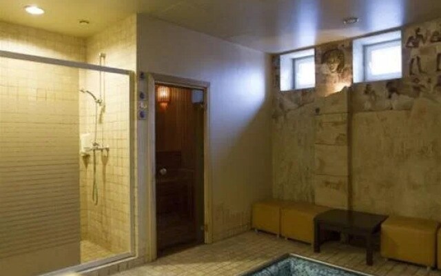 Best Eastern Hotel Sarunas