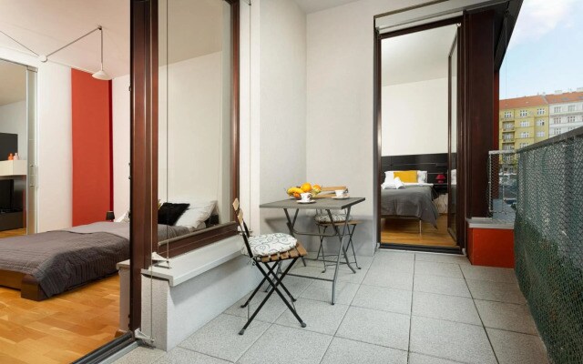 Fashionable Apartments Flora