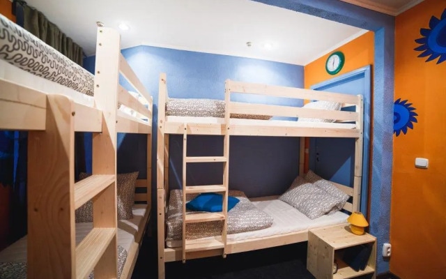 Contrast Art-hostel