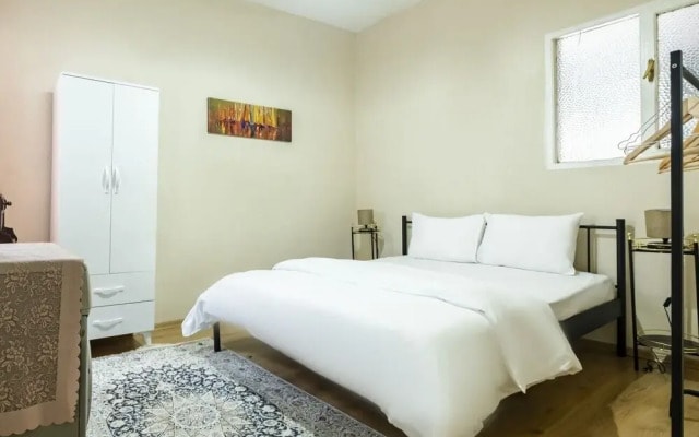 Superb Flat Close to Shooping Malls in Mecidiyekoy