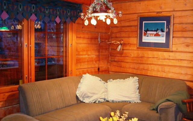 Arctic Light Apartments