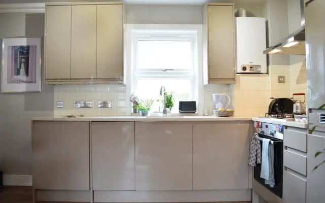 Spacious 1 Bedroom Apartment in Camberwell