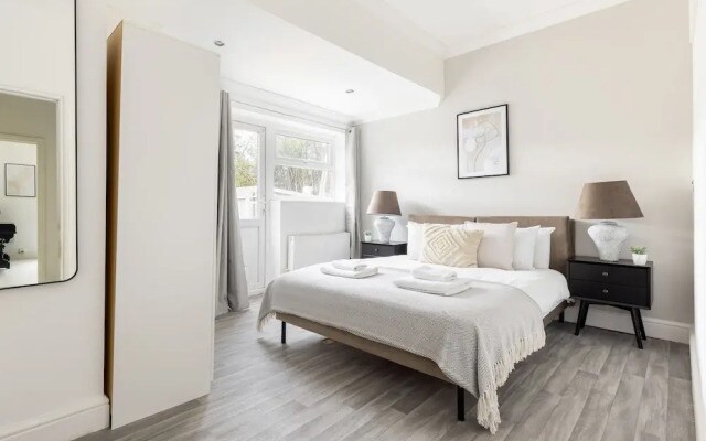 Modern Apartment in Walthamstow