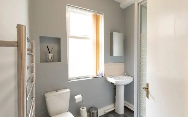 Great Holiday Home in Manchester near Old Trafford