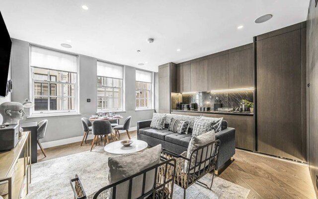 The Legacy Apartment - Soho - by Frankie