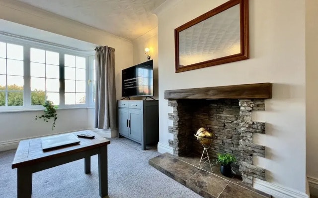 Curzon House 2