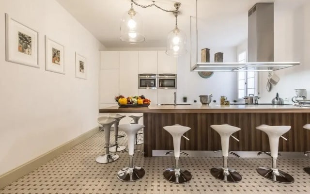 Palazzina Canal - Experience and Enjoy 5 Elegant Bedrooms