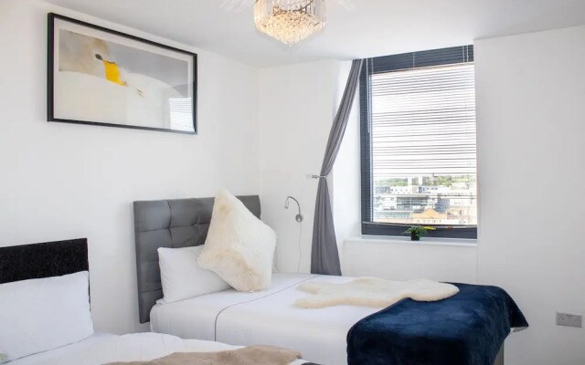 2 Bedroom Central Apartment