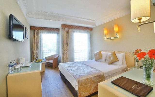 The Time Hotel Old City
