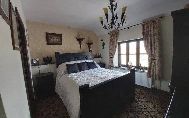 2 Bed Flat - Sleeps 3 - Parking - Wifi