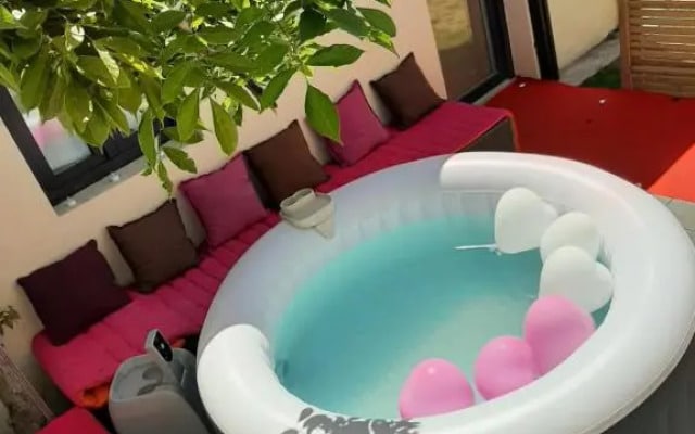 Love Room,Jacuzzi Privatif, NETFLIX