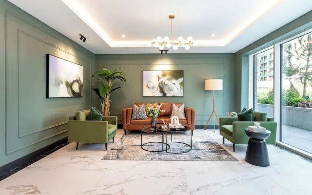 Modern Chelsea Apartment