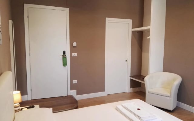 Tolli Rooms
