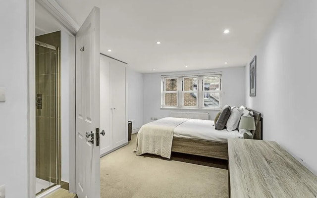 Superb Clapham Duplex
