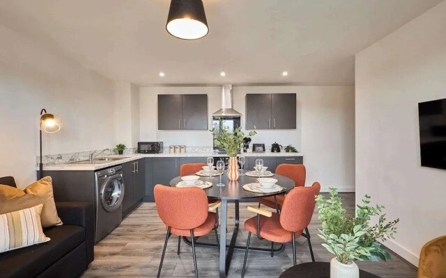 Host Stay 10 Queens Court