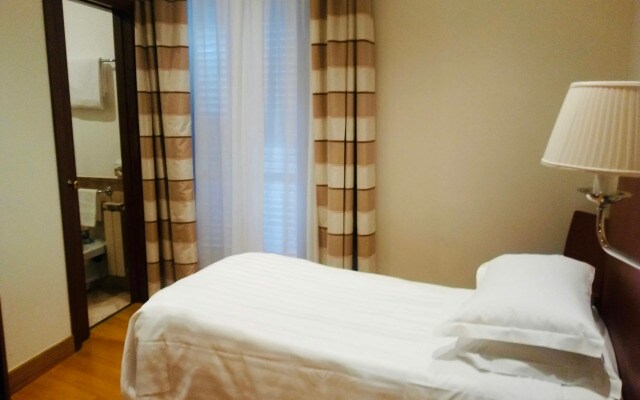 Hotel Albergo Santa Chiara
