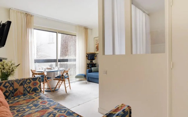Foch - Champs Elysées, 60m2 Suites in Paris