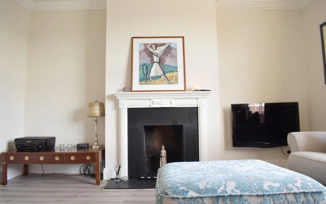 1 Bed Flat in West London
