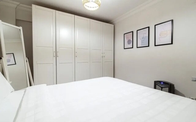 Flat With Backyard Close to Sapphire Shopping Mall