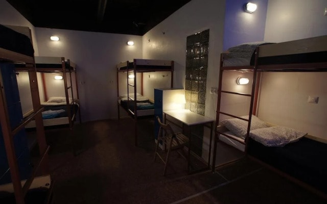 2X2, mini-hotel