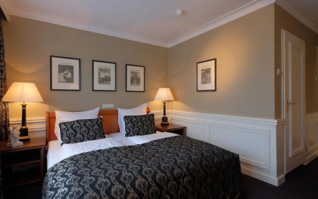 Apollofirst Boutique Hotel