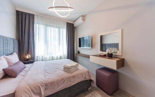 Green Hills Suites