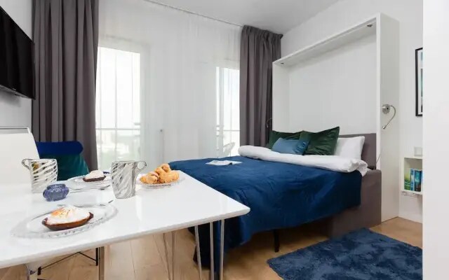 Apartments Varsovia Kasprzaka by Renters