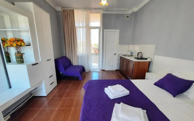 Лео Гранд