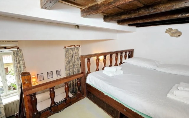 Farnese Stylish Apartment