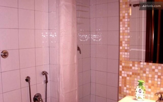 Bed in Art - Termini - Coliseum Apartments for Rent in Rome