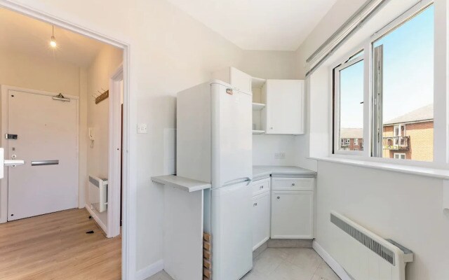 Luxe 1 bed Flat in Canada Water - Free Parking
