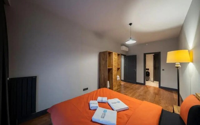 Superior, classy residence,7/24 Security,2 bedroom ( Benesta 55 )