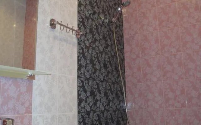 7 Kvadratov Promyishlennaya 19/1 Apartment