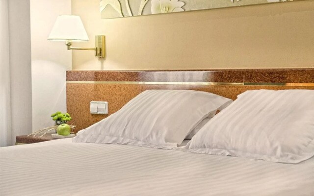 Acacia Suite