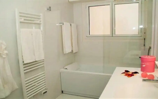55 m2 with balcony in the 6th arrondiss.