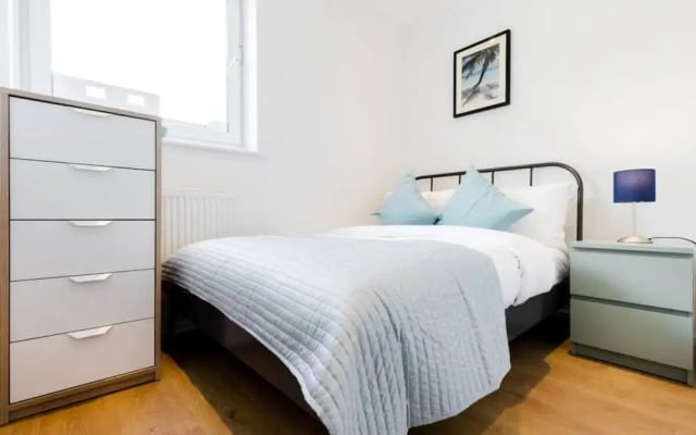 4 Bed House Central London Sleeps 8